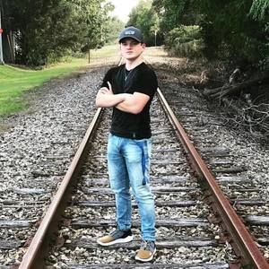 Meet your Posher, Cody